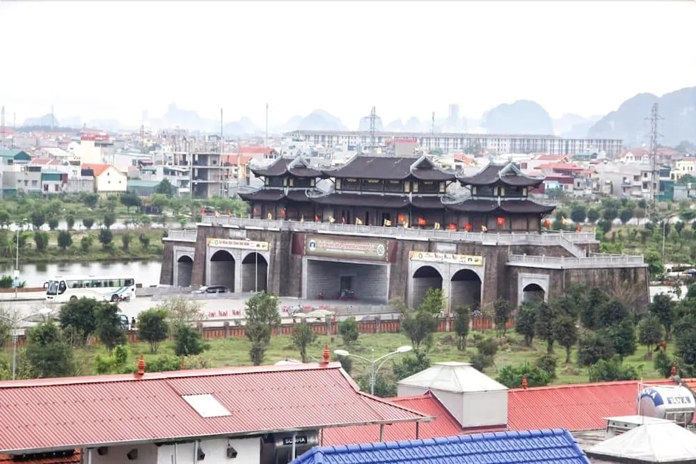 Sunrise Ninh Binh Hotel - Hostel