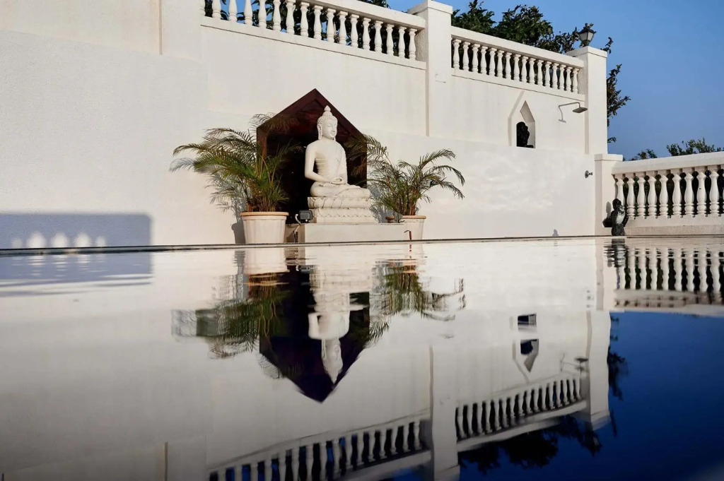 Ananda Villa by StayVista - A serene escape with Mountain-view, Heritage interiors, Swimming pool & Lush lawn
