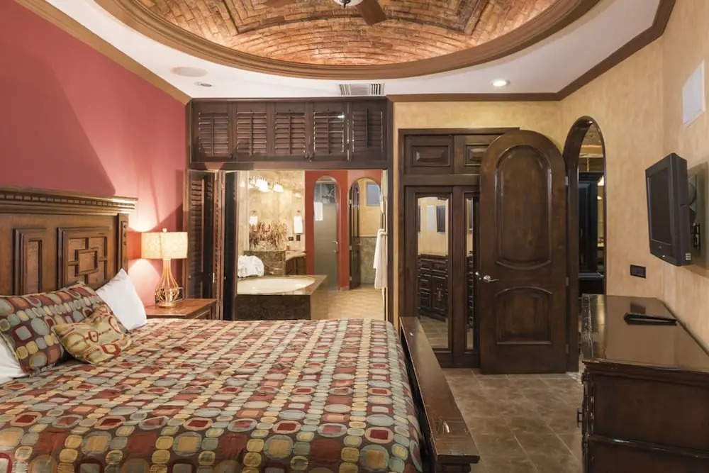 Esmeralda 3BR EA 102 by Casago