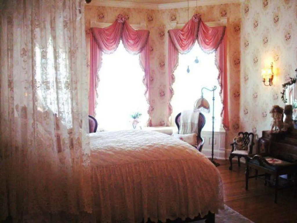 Alexander Mansion Bed and Breakfast