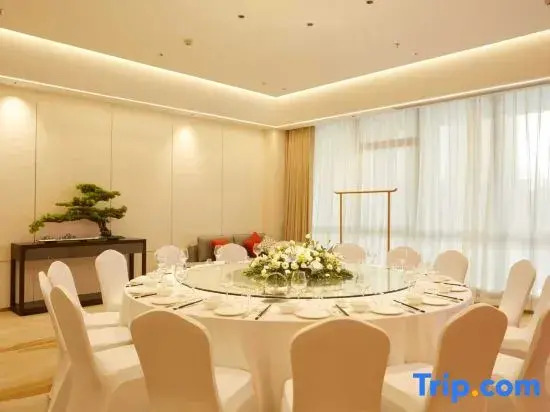Jinglan Hotel Yinchuan Lanshan Valley