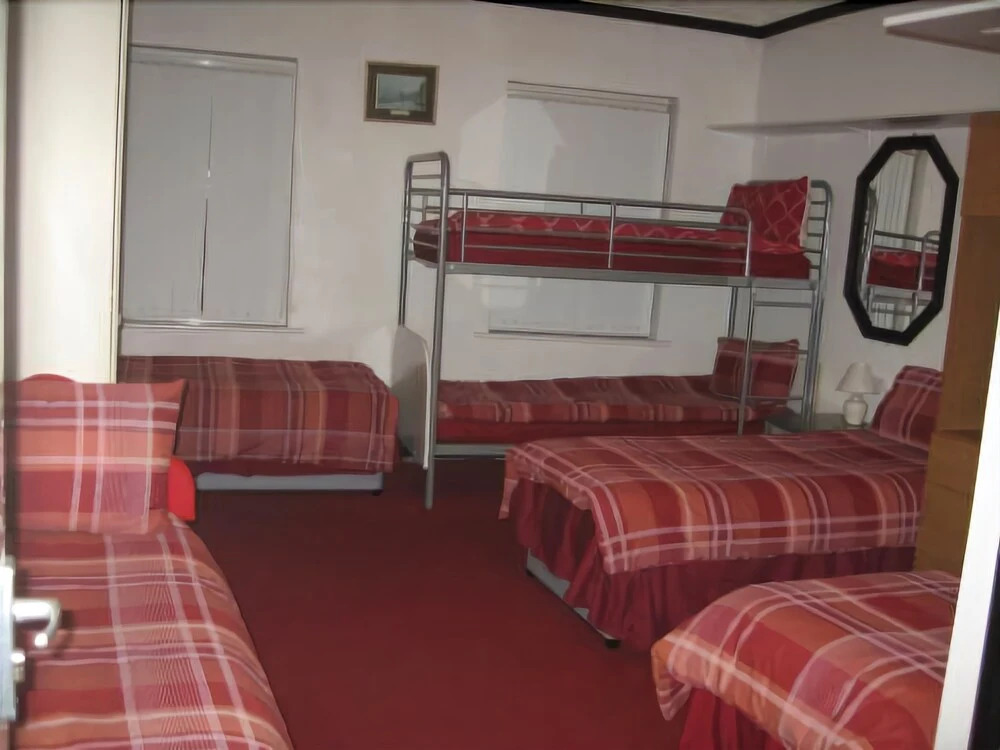 Liverpool Lodge