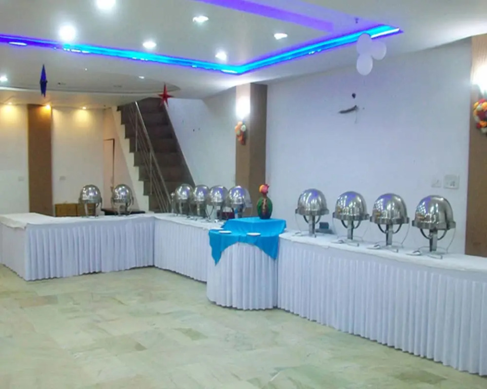 Hotel Taj Galaxy