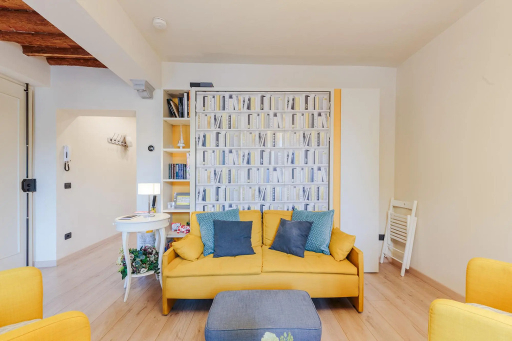 Casa Capri in Lucca With 1 Bedrooms and 1 Bathrooms