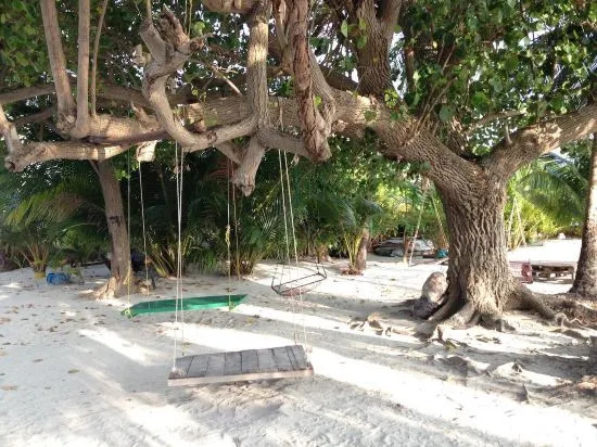 Askani Thulusdhoo