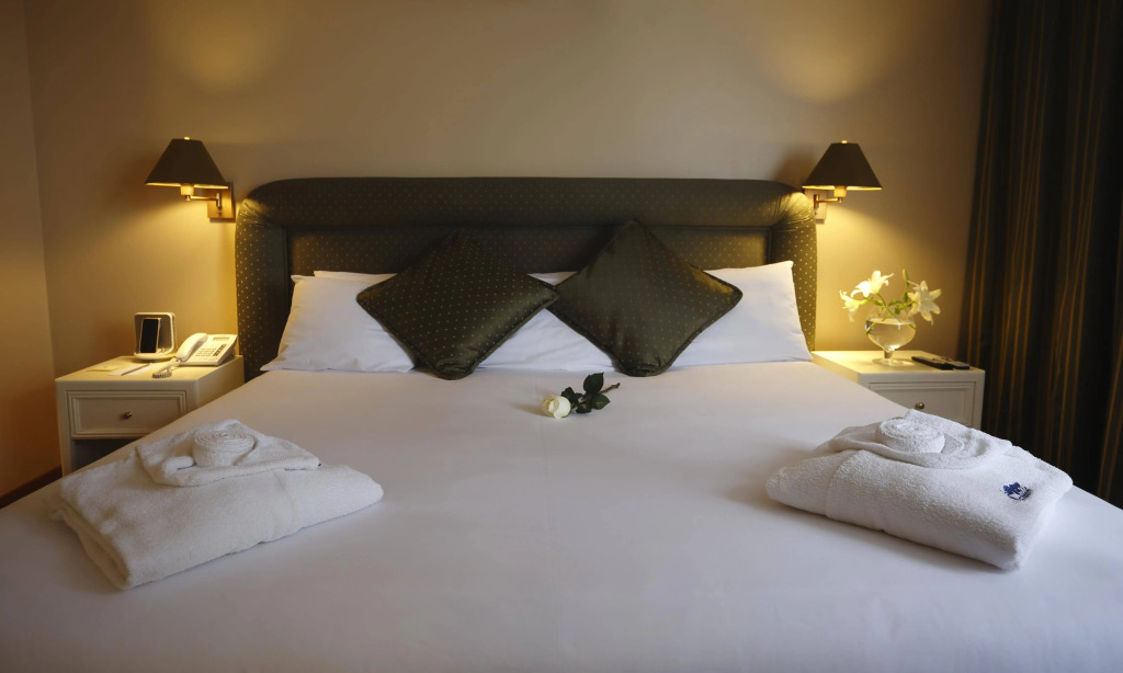 Suites del Bosque Hotel