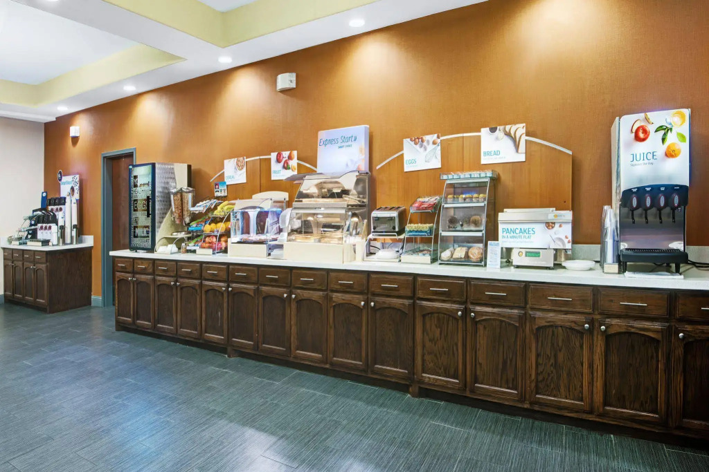Holiday Inn Express Hotel and Suites Monahans I-20 by IHG