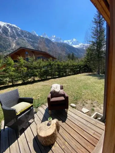 Chalet Isabelle Mountain lodge 5 star 5 bedroom en suite sauna jacuzzi