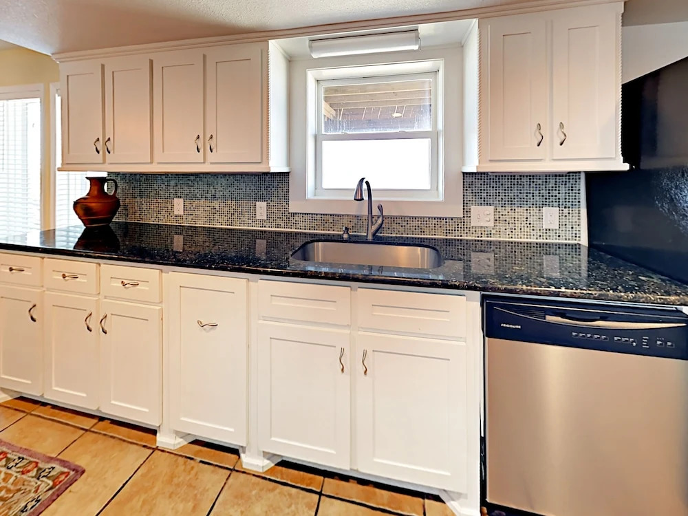 3BR/3BA Direct Ocean View Lost Colony Property by RedAwning