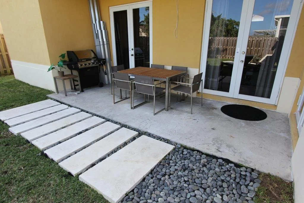 Aventura Home by Flatsaway