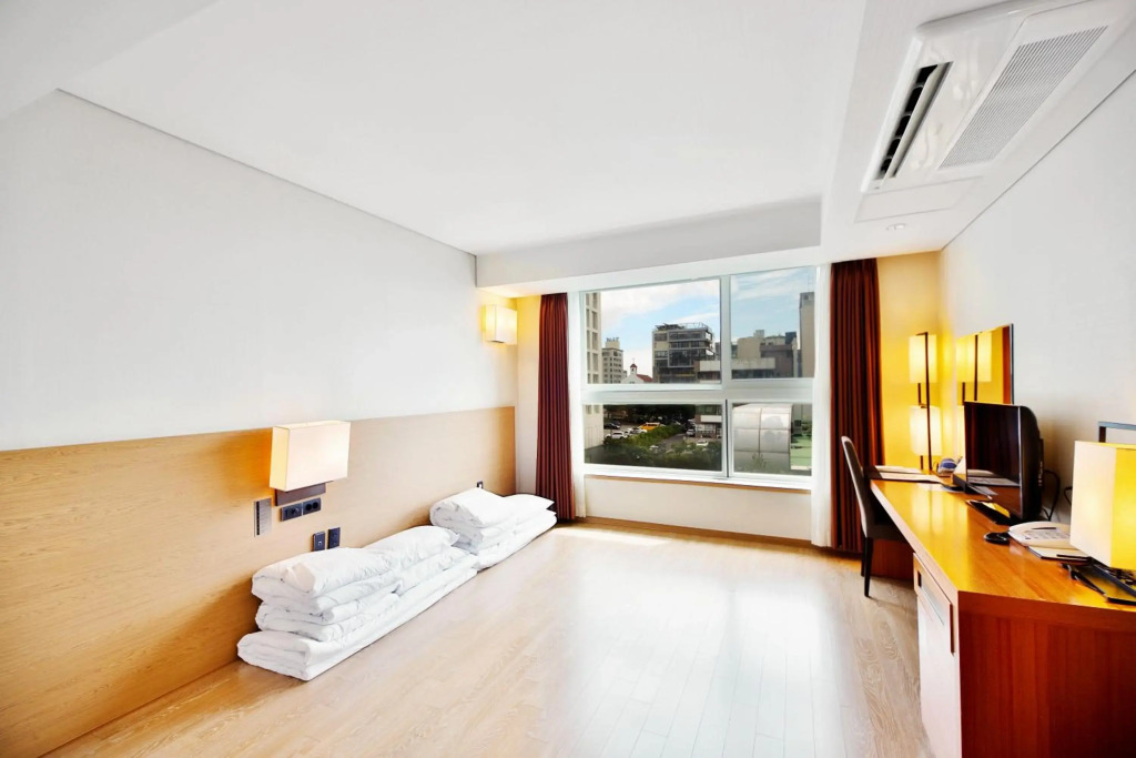 Bareve Hotel