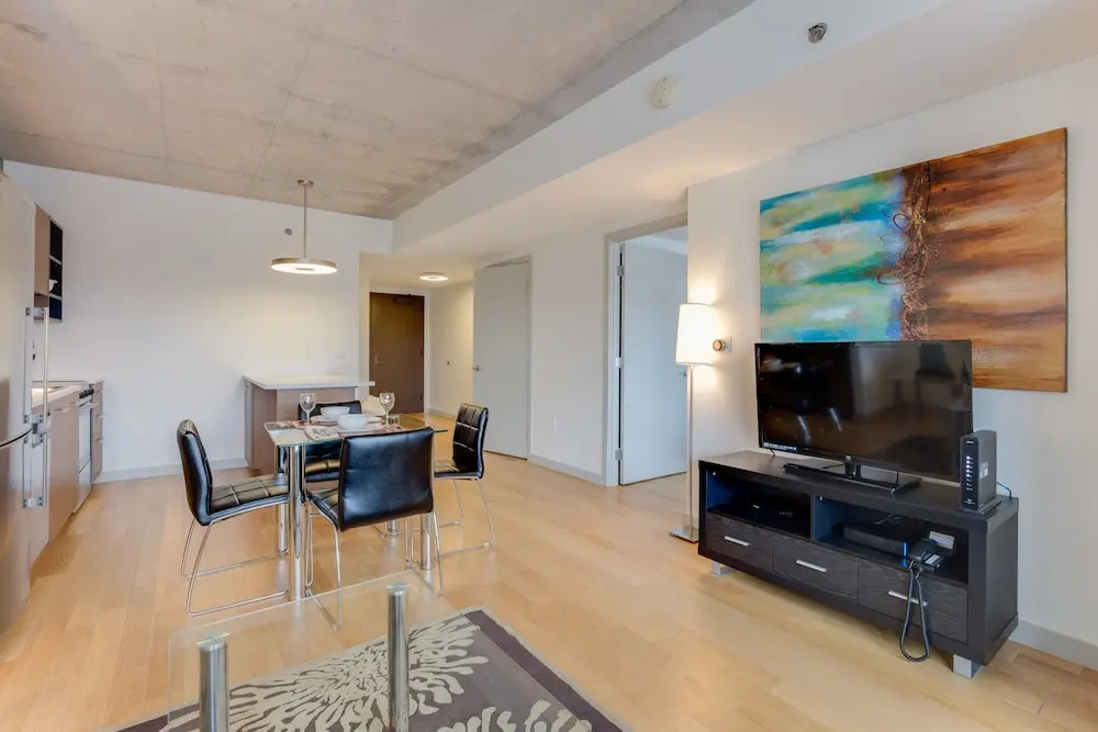 Global Luxury Suites at Seaport