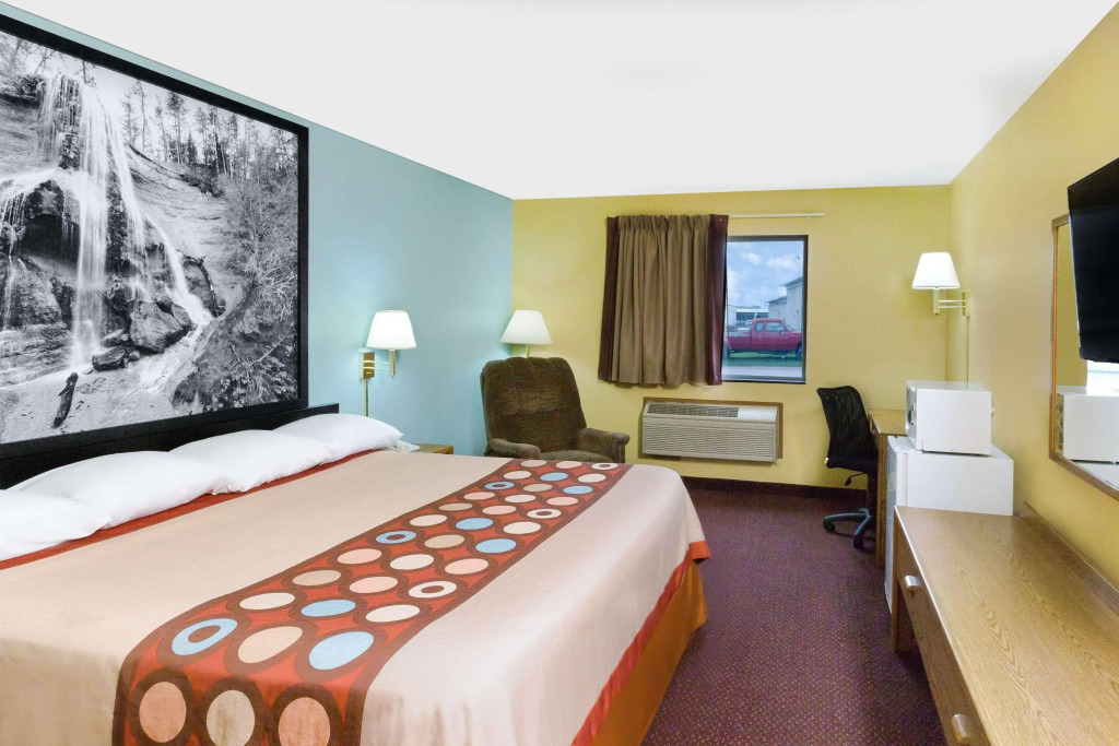Super 8 By Wyndham Crete