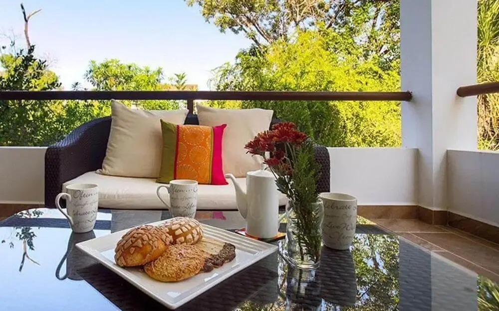M8 Condo in Tropical Hideaway by Gate48