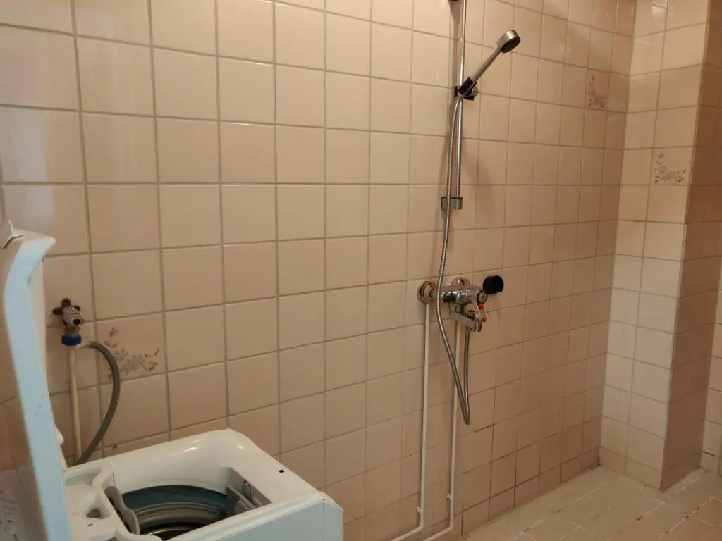Yyterin valkoinen huoneisto 14A talo B 21