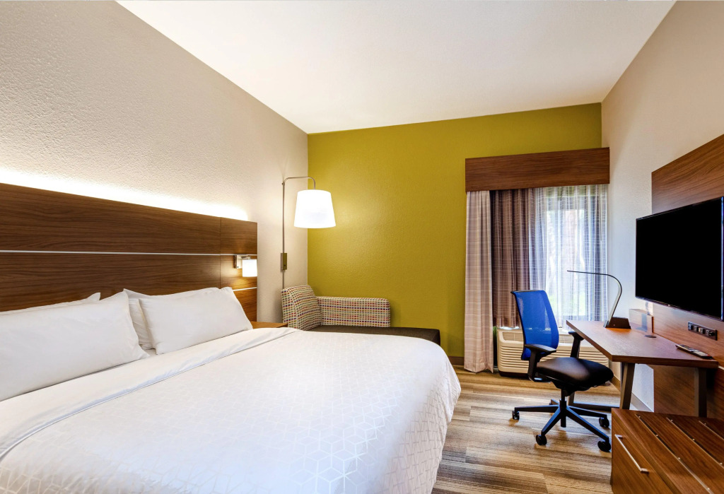 Holiday Inn Express Tampa-Brandon by IHG