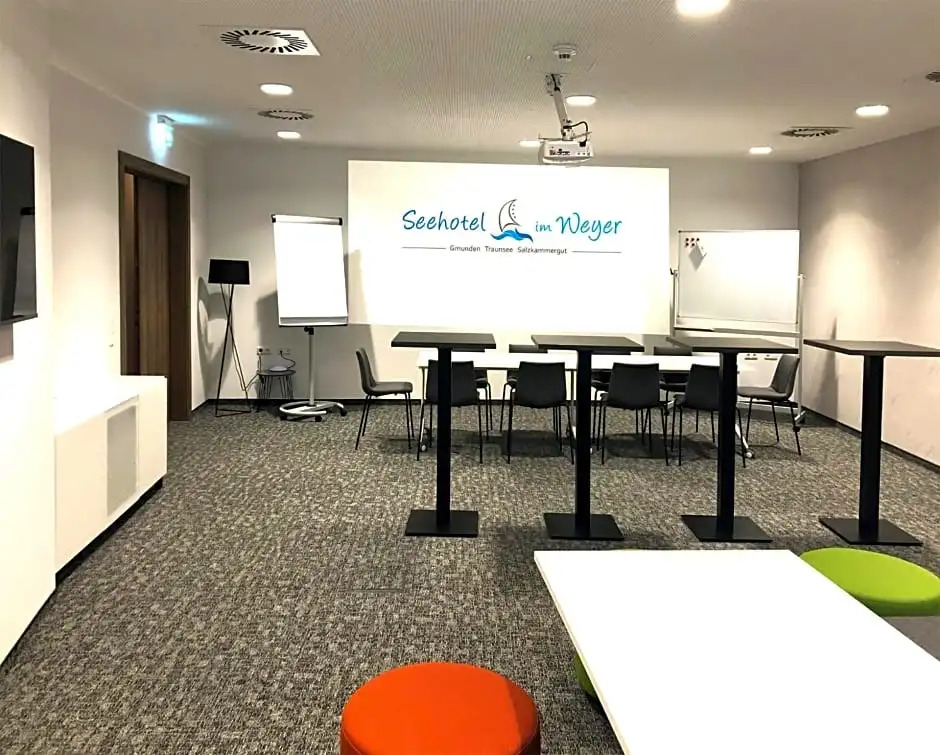 Seehotel im Weyer