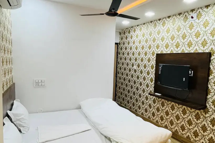 Durg Villa Hotel & Restro