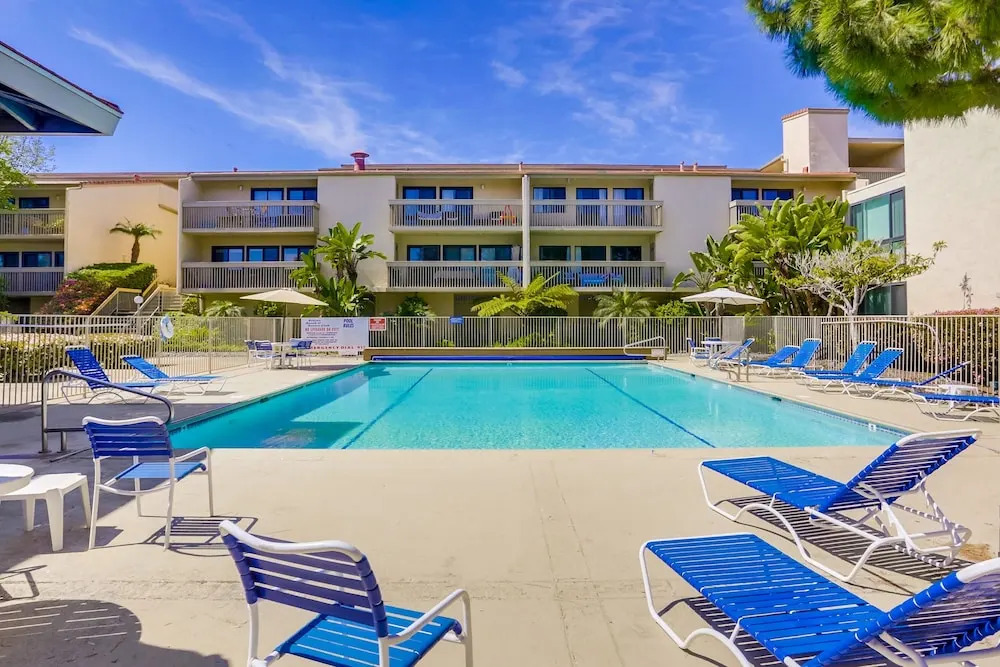 Ocean View Condo Located on The Bluff features EV Charging and Spa SBTC112 by RedAwning
