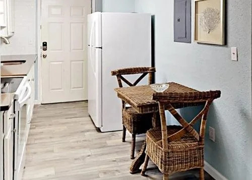 Sea Breeze Suites