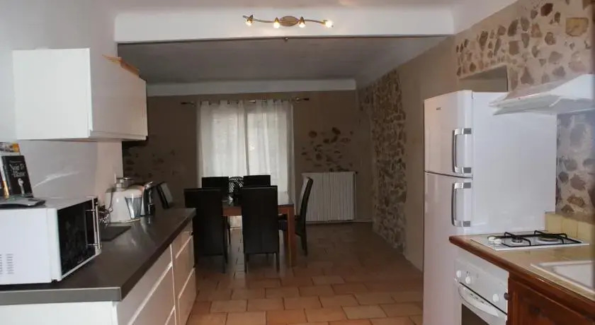 Aux Portes dAvignon