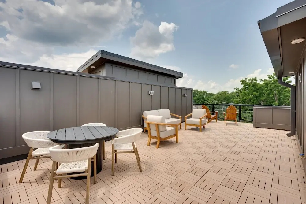 Eclipse - Ultra High End Finishes - Rooftop Patio