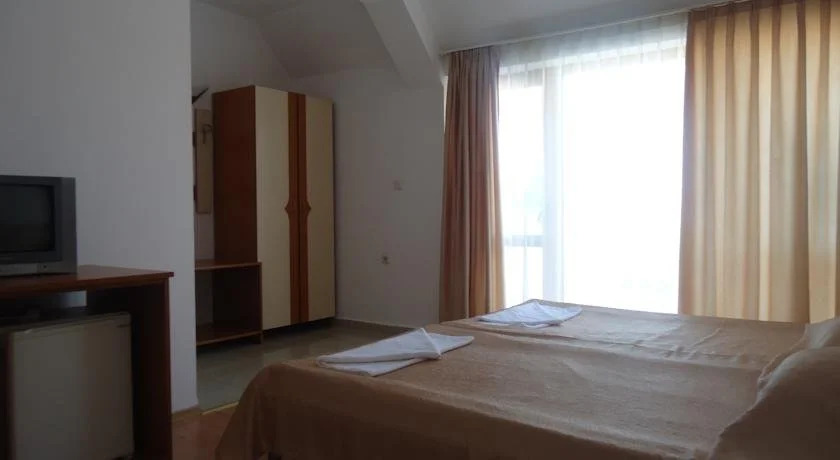 White Rose Family Hotel