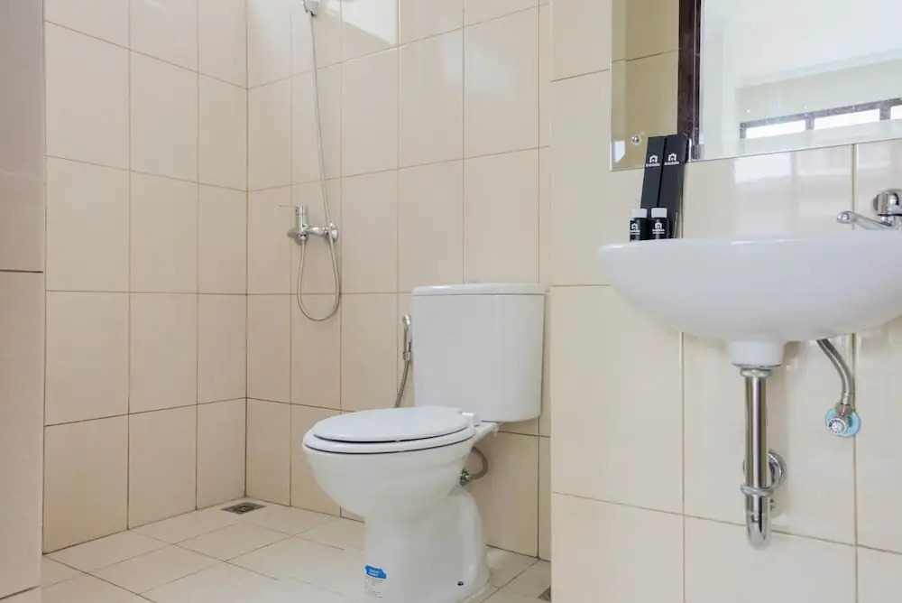 Pool View 3BR Apartment at Asatti BSD City