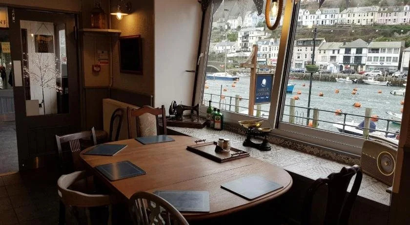Harbour Moon Inn
