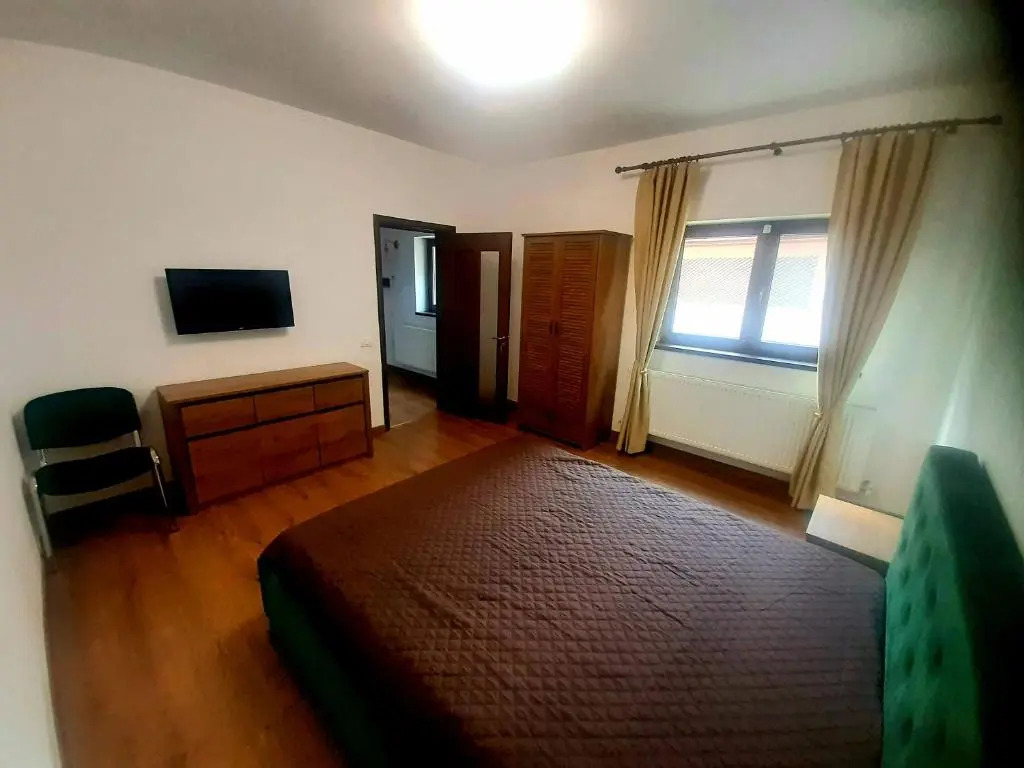 Stelis House
