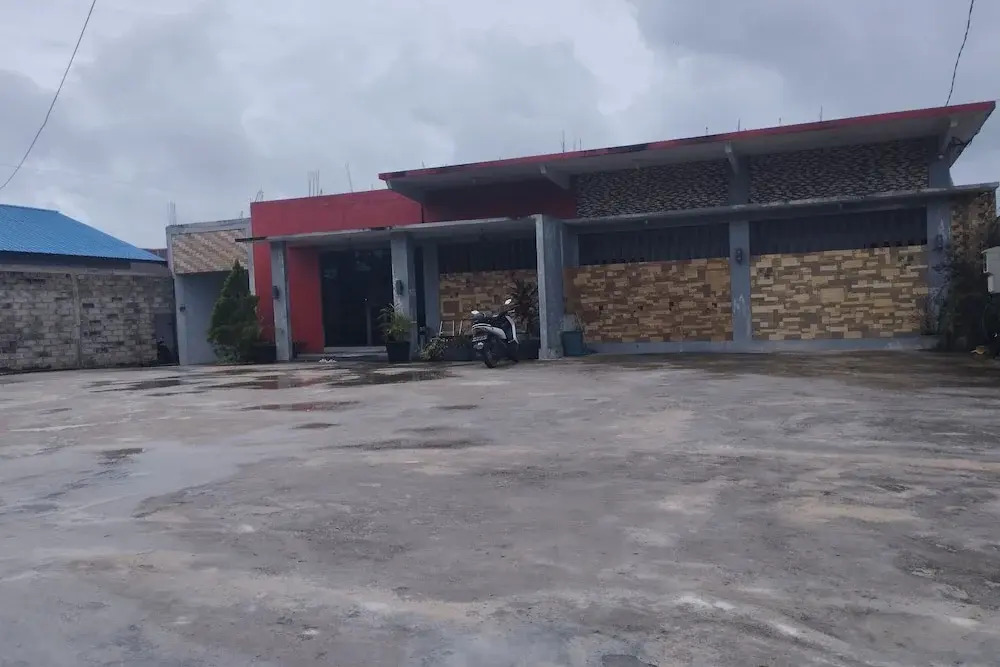 Hotel O Azwa Gh Katingan Near Lapangan Sepak Bola Pegatan Hilir
