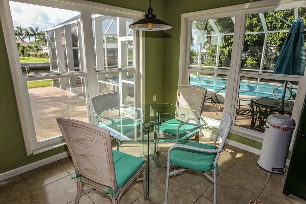 5670 Williams Dr. - M