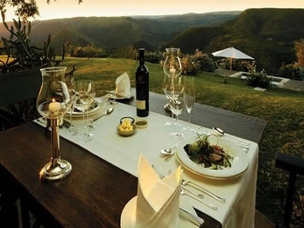 Leeuwenbosch Shearers Lodge - Amakhala Game Reserve