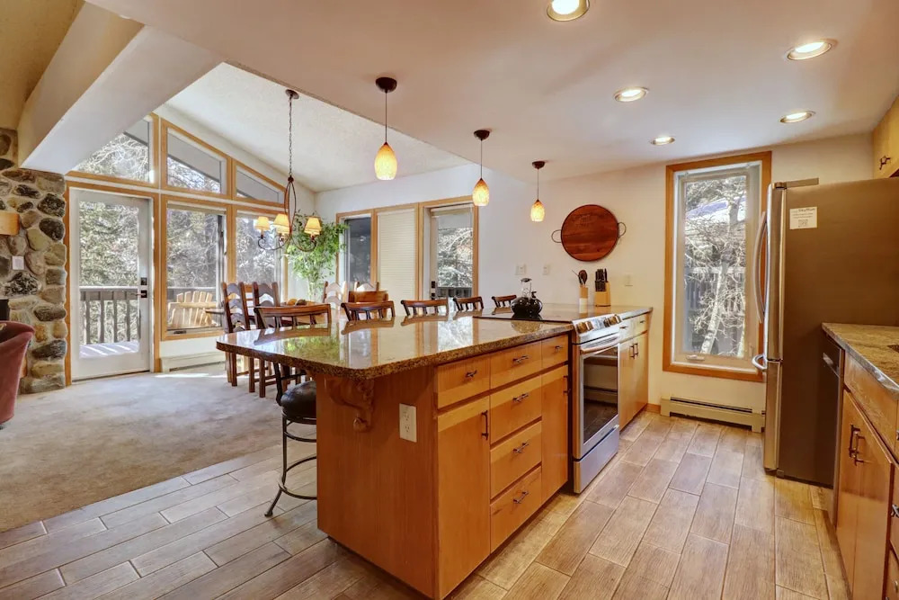 Cc301 Cross Creek 2br 2ba 2 Bedroom Condo by RedAwning