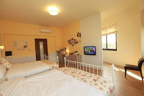 I See U 298 Hostel