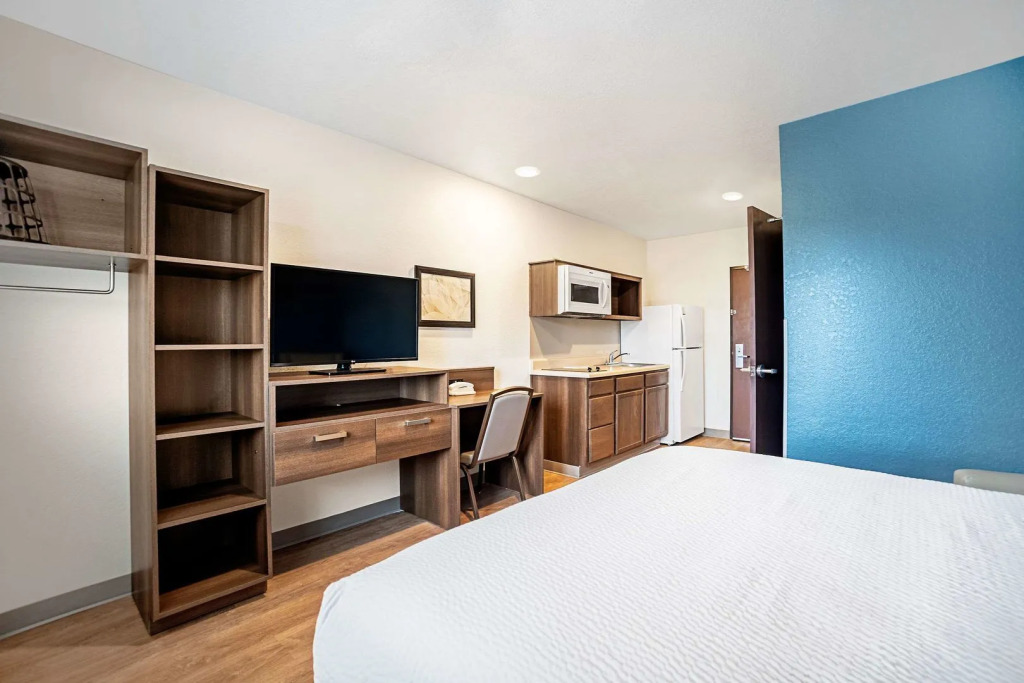 WoodSpring Suites Naples East