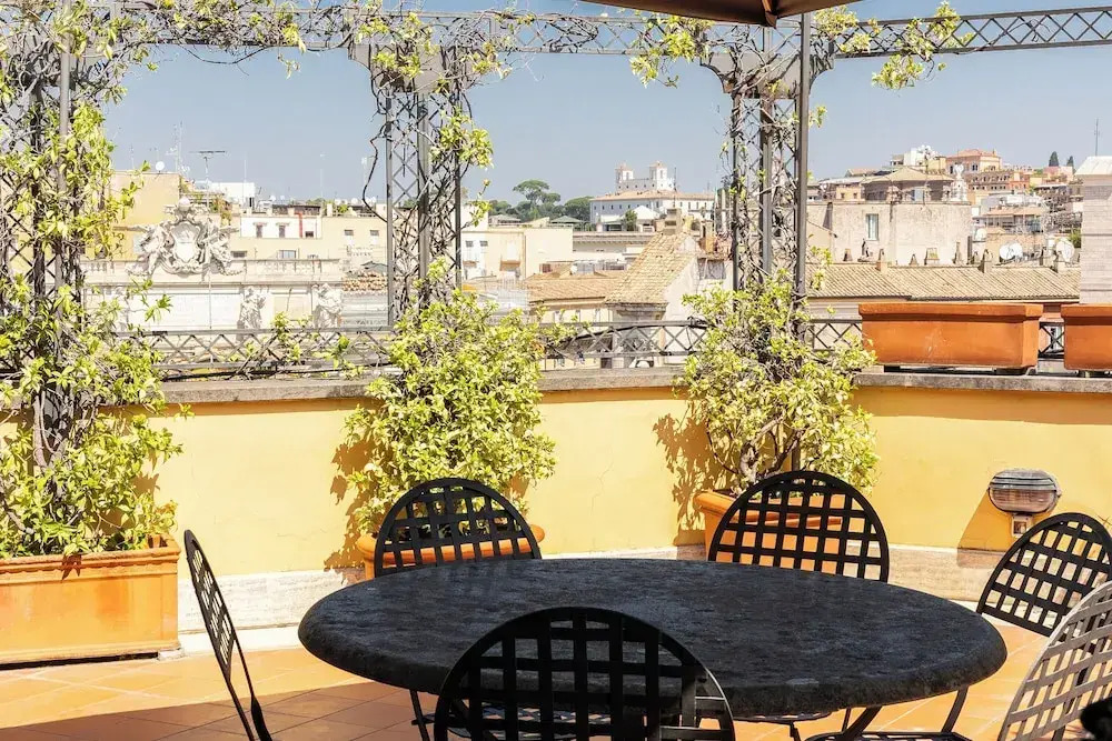 Rental in Rome Trevi Luxury Penthouse