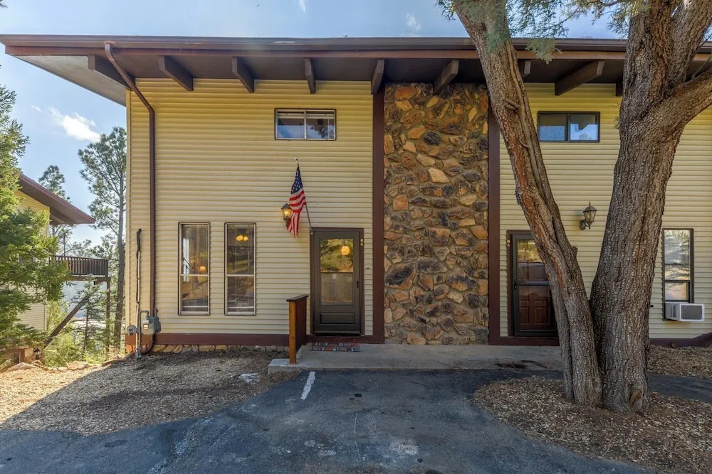 Hold Your Horses by Ruidoso Vacation Rentals