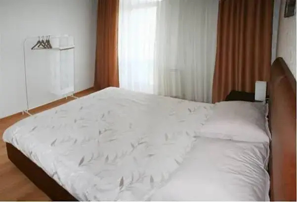 Mini Hotel on Tatisheva