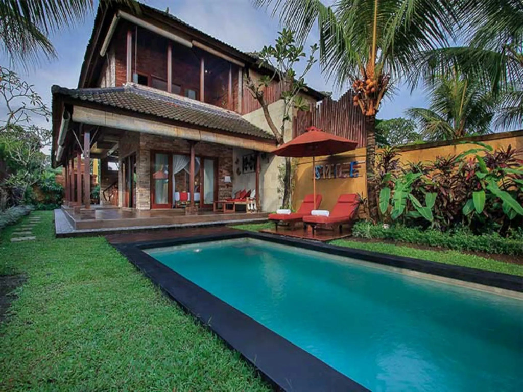 Candy Villa by Pramana Villas