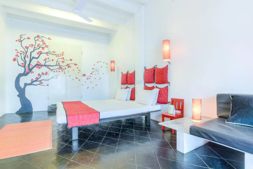 Itsy Hotels Red Lotus Heritage, Promenade Beach