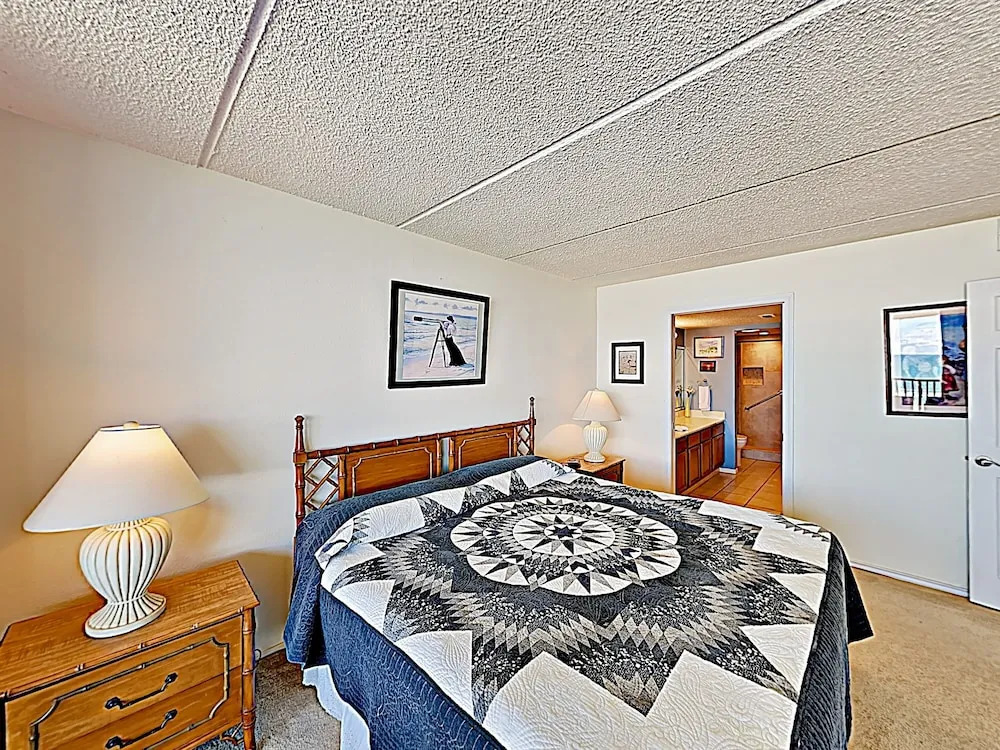 New Listing! Gulf-view All-suite Bliss W/ Pools 3 Bedroom Condo