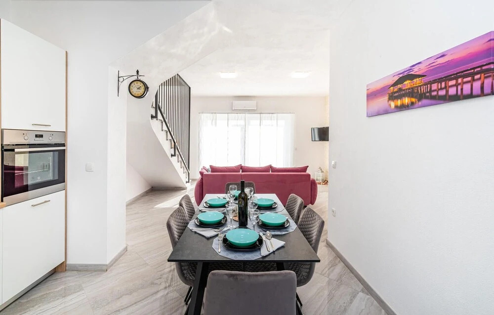 Luxurious Home In Maslenica