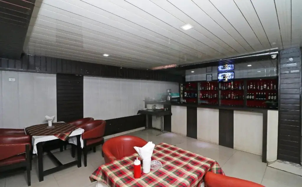 Punjab Regency By OYO Rooms