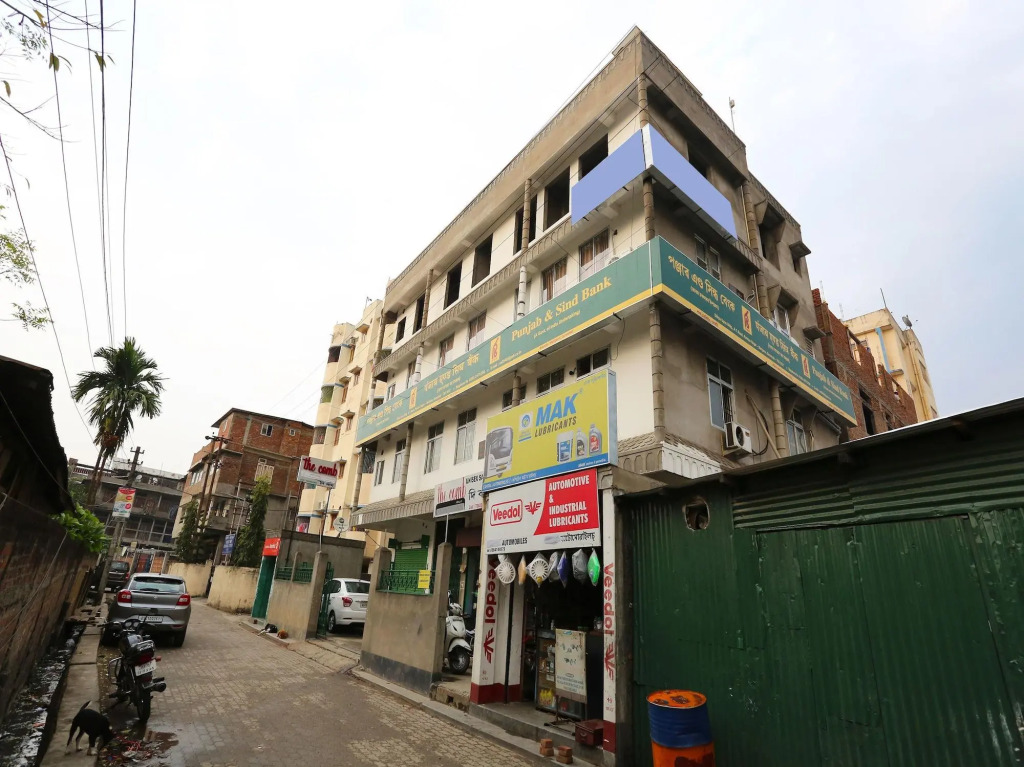 OYO 13265 Aashray Guest House