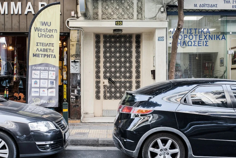 Groovy 2BR Apartment in Koukaki