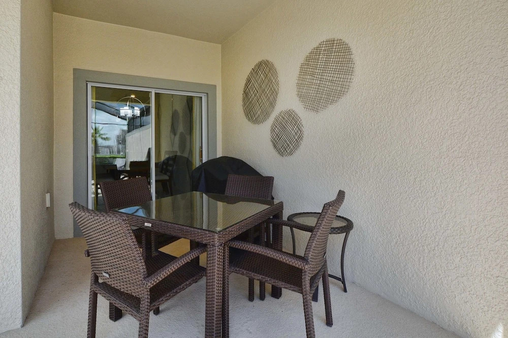 Storey Lake 4 Bedroom Townhome w Splashpool - 1629ST