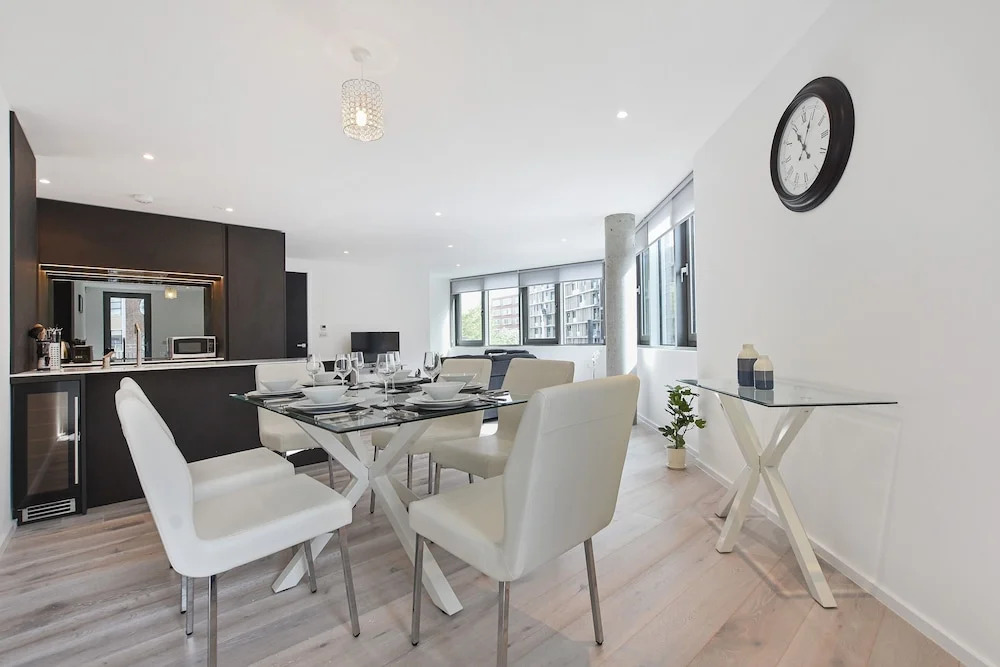 Hoxton Apartments by Mysquare