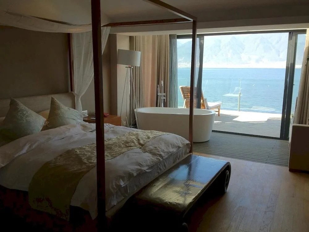 Bonum Lakeside Boutique Hotel