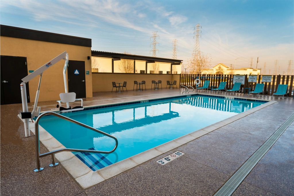 Home2 Suites Bakersfield